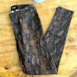 Paige skinny’s 52% rayon, 25% cotton, 21% polyester, 1% spandex